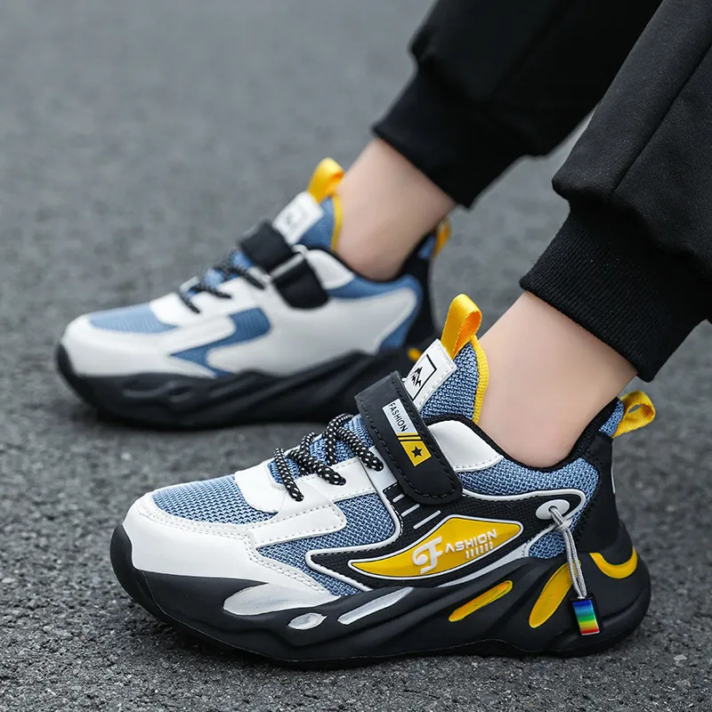 2024 Nuevos zapatos deportivos de carrera informal transpirable y sin resbalón, zapatos para niños medianos y grandes, envío gra