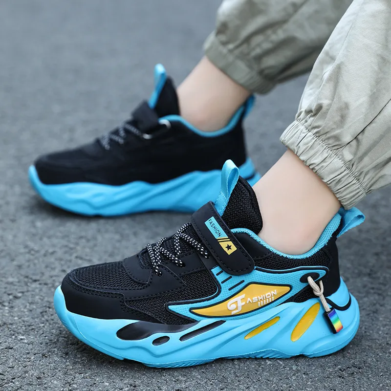 2024 Nuevos zapatos deportivos de carrera informal transpirable y sin resbalón, zapatos para niños medianos y grandes, envío gra