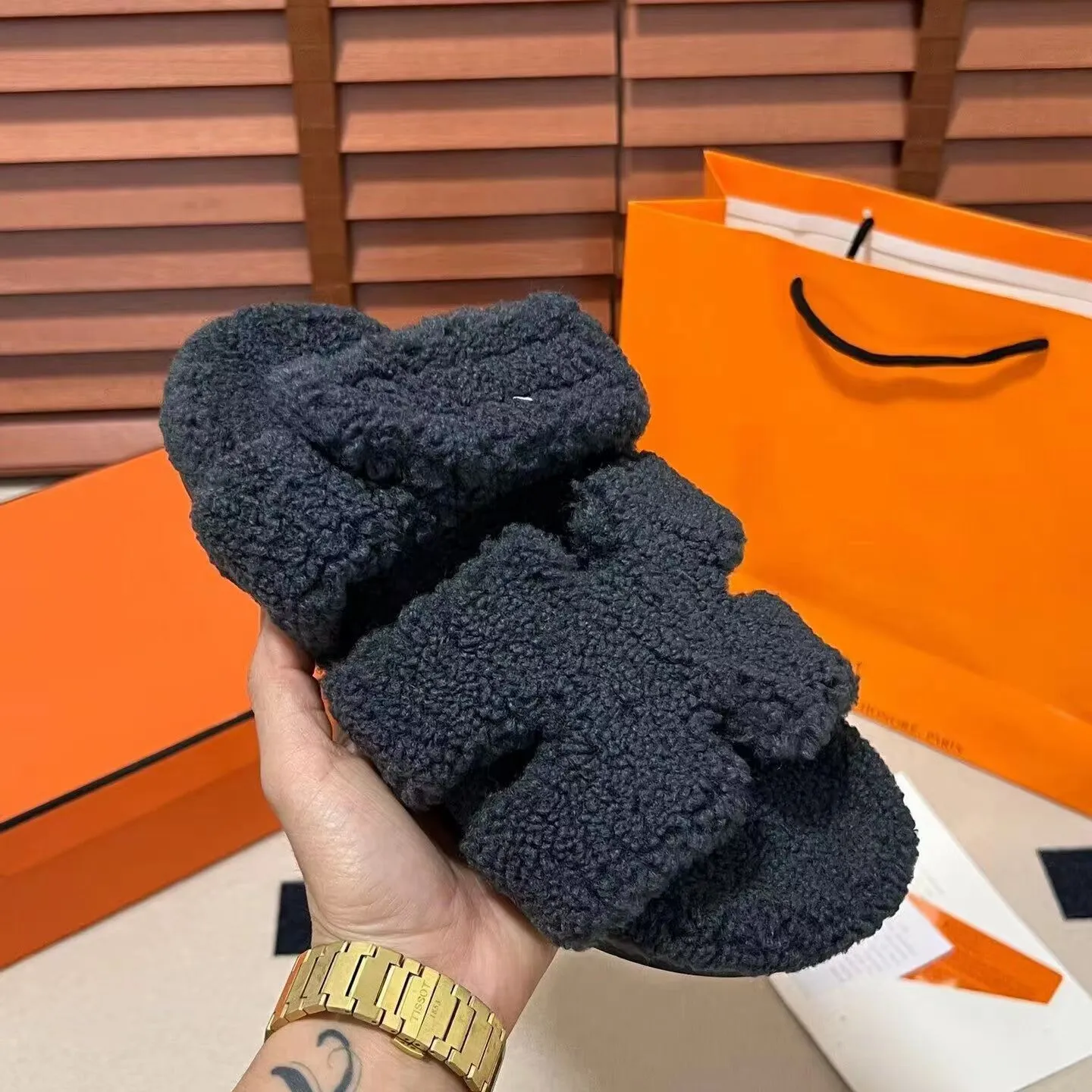 Australia Diseñador de lujo Diapositivas de piel Zapatillas para mujer Fluffy Fuzzy Slider Flat Comfort Mule Shearling Cómodo Sl