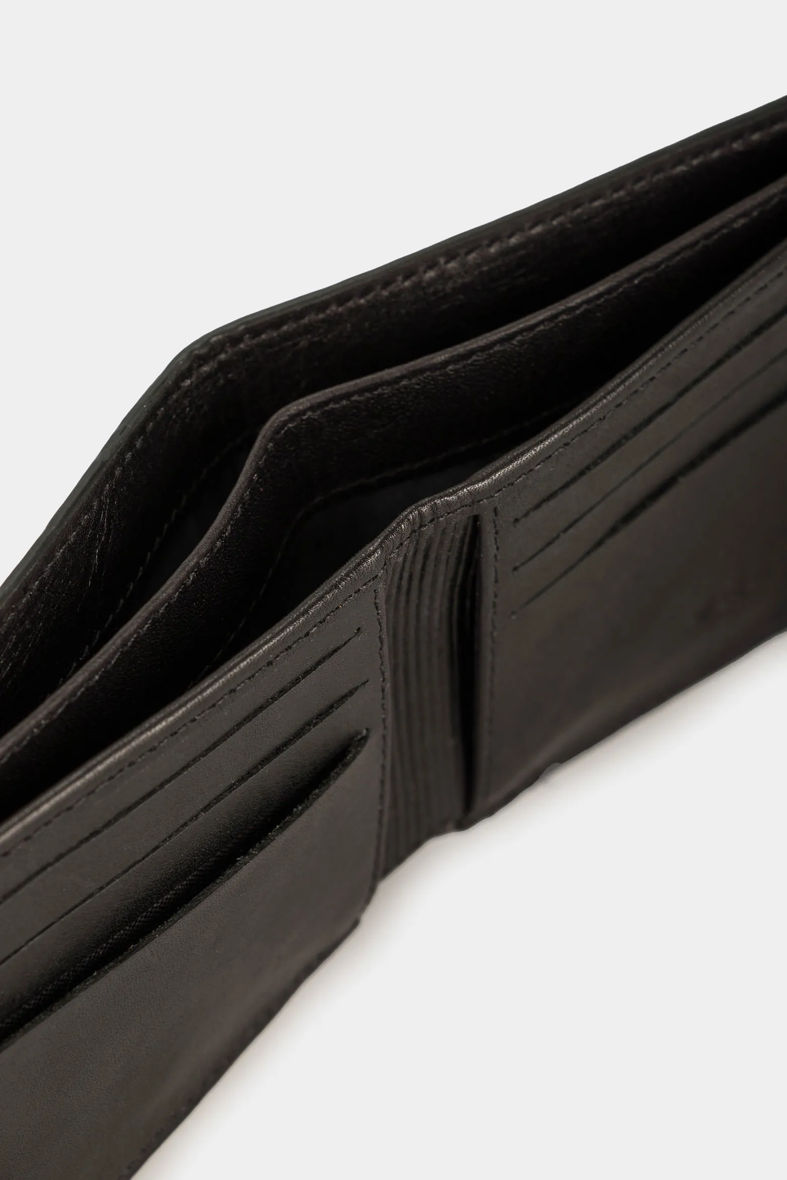 Billetera zafiro de cuero para hombre contraste interno