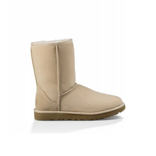BOTAS UGG CLASSIC SHORT II  BEIGE