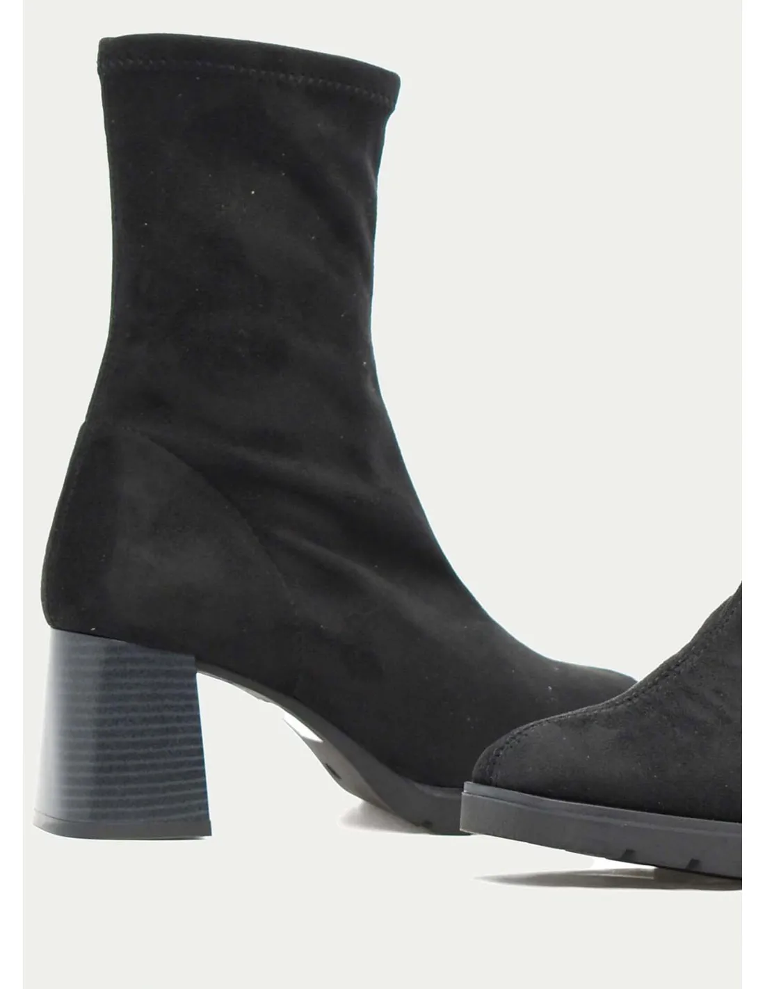 BOTAS Y BOTINES DANIELA VEGA 2149 NEGRO 
