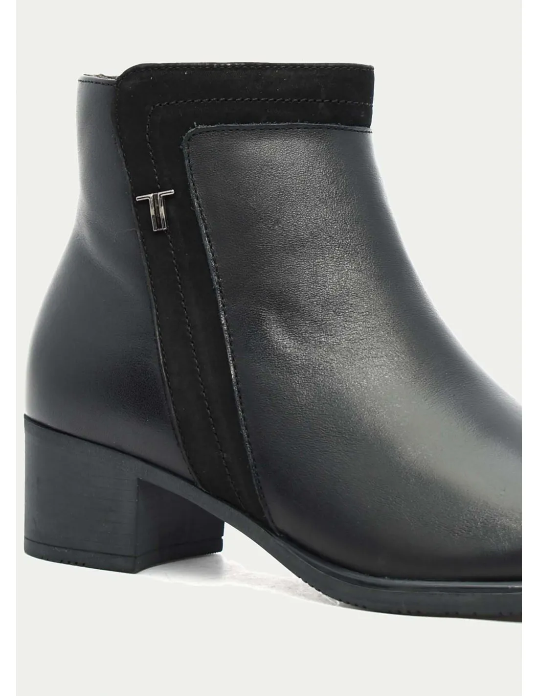 BOTAS Y BOTINES TREINTAS 4015 NEGRO 