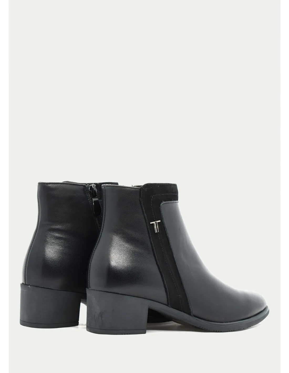 BOTAS Y BOTINES TREINTAS 4015 NEGRO 