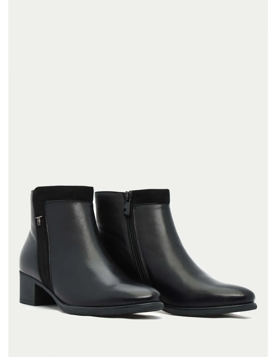BOTAS Y BOTINES TREINTAS 4015 NEGRO 