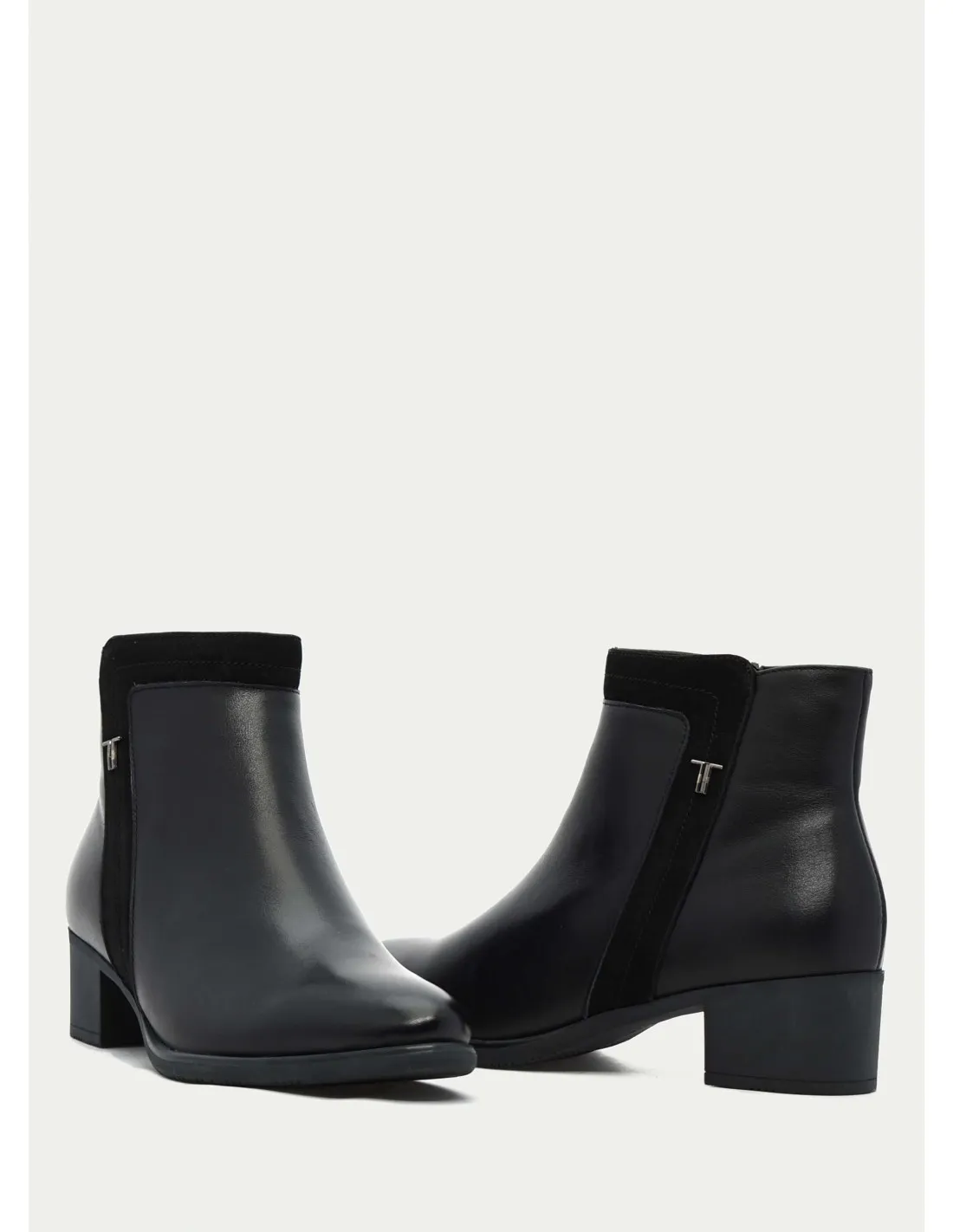 BOTAS Y BOTINES TREINTAS 4015 NEGRO 