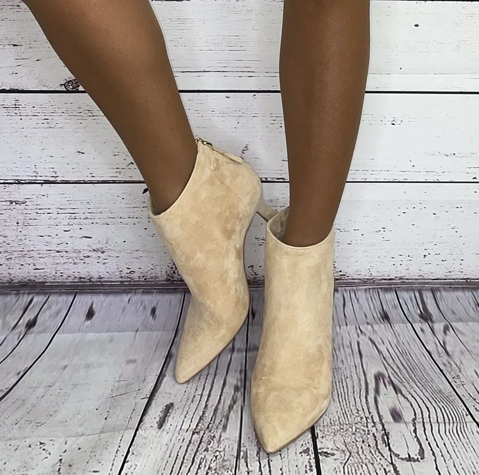 Botin tacon ante crema
