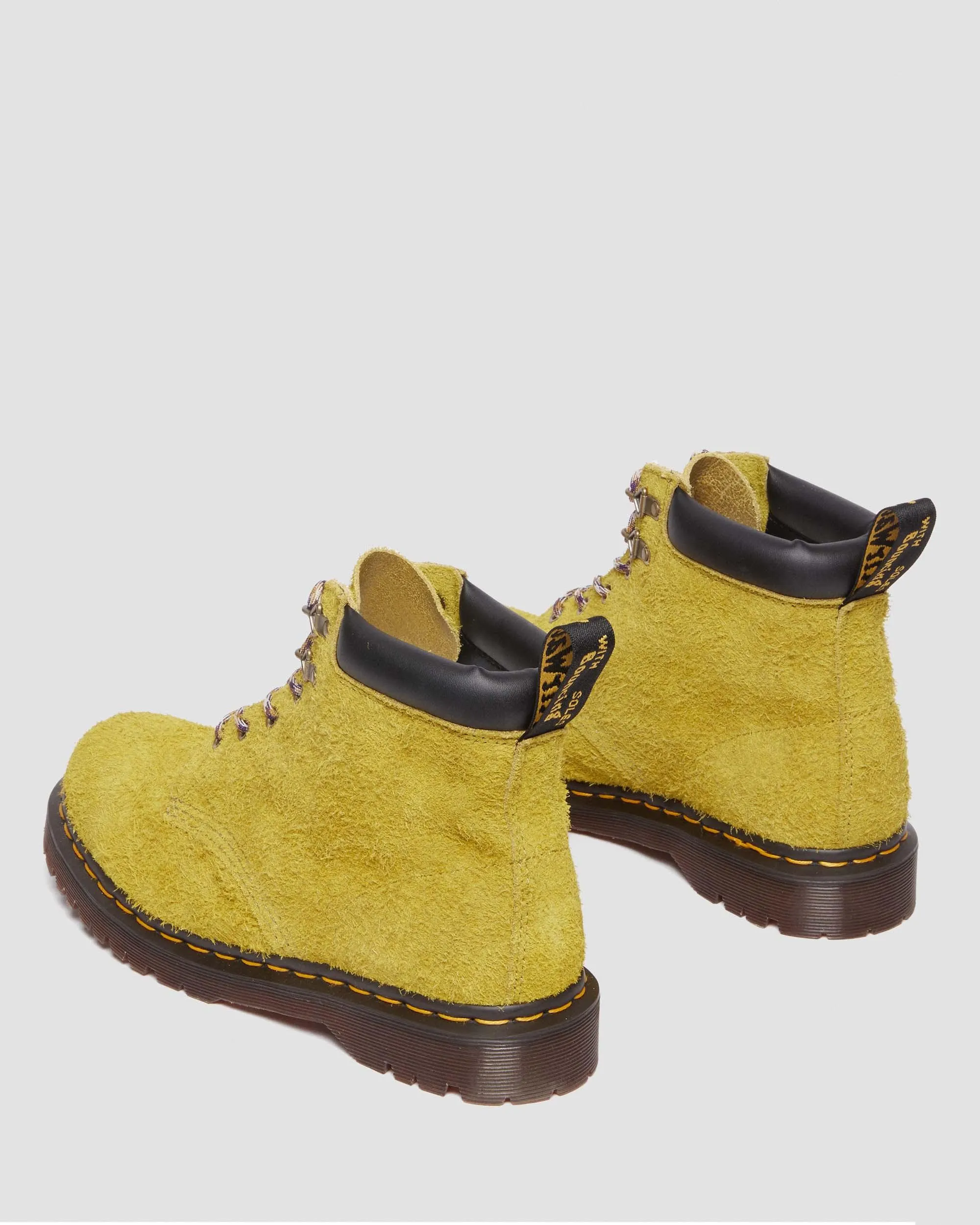Botines 939 Ben de ante con cuello acolchado