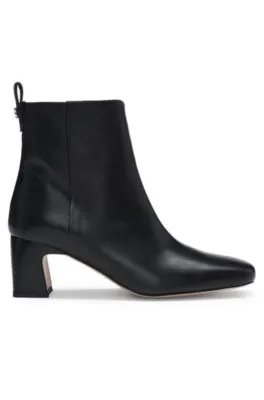Botines de piel de napa con monograma Double B