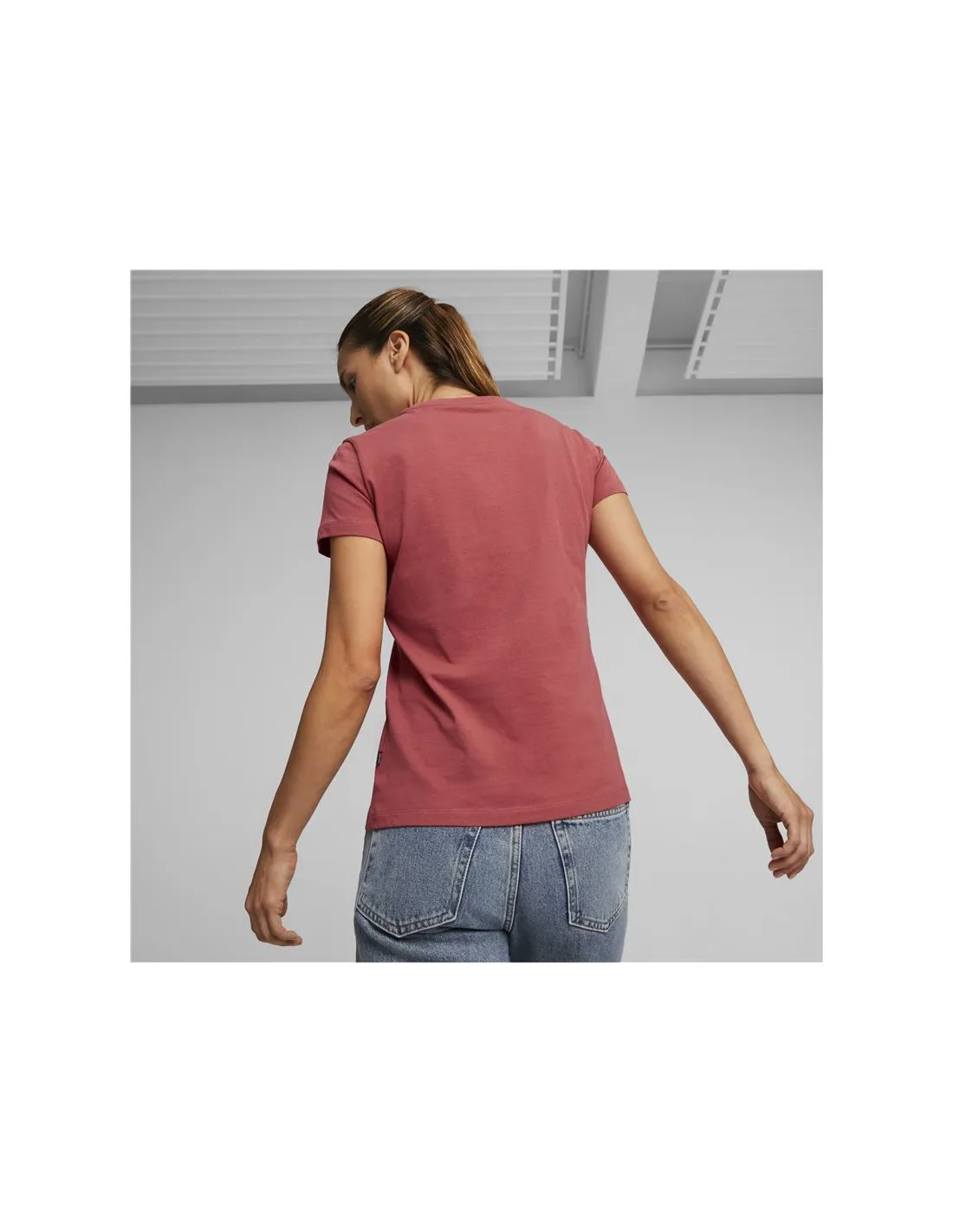 Camiseta Puma Ess+ Floral Vibes Granate Mujer