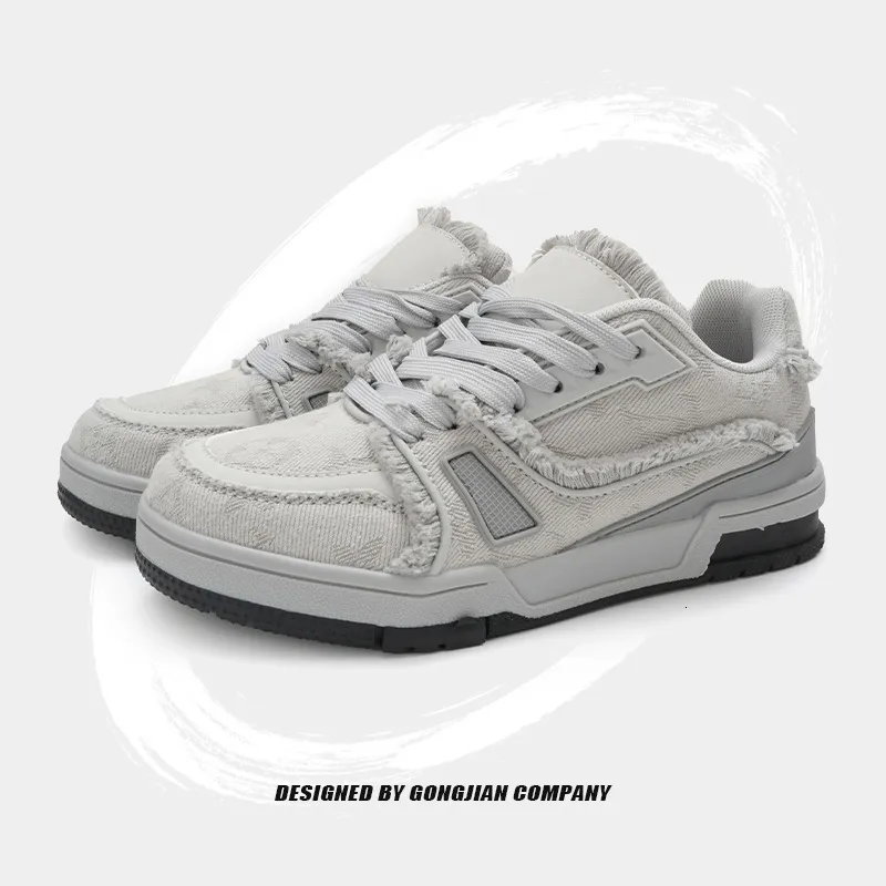 Denim con flecos informales con plantas planas, sentido de diseño de parejas de moda, zapatos deportivos elegantes para mujeres