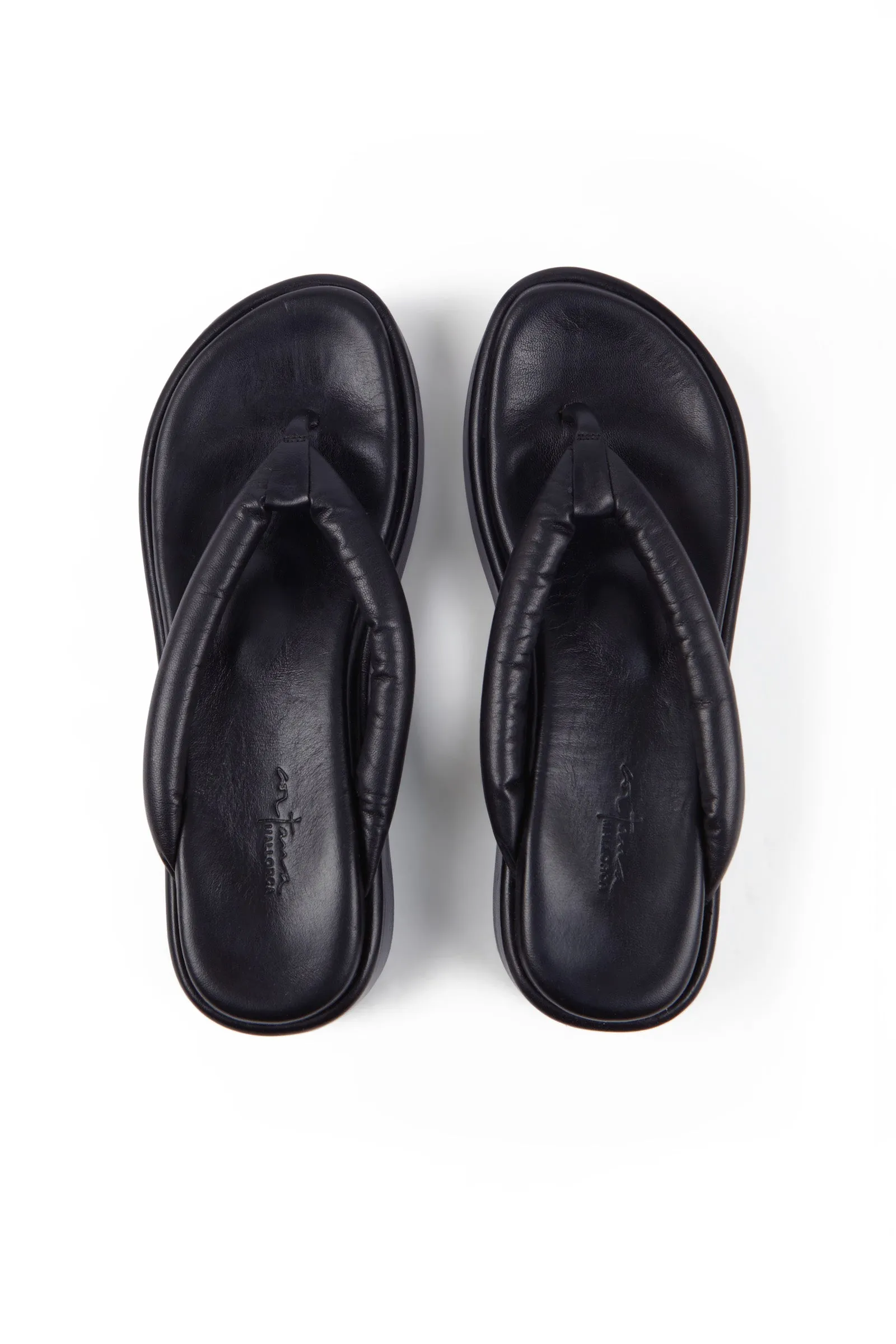 Geisha, black platform flip flops