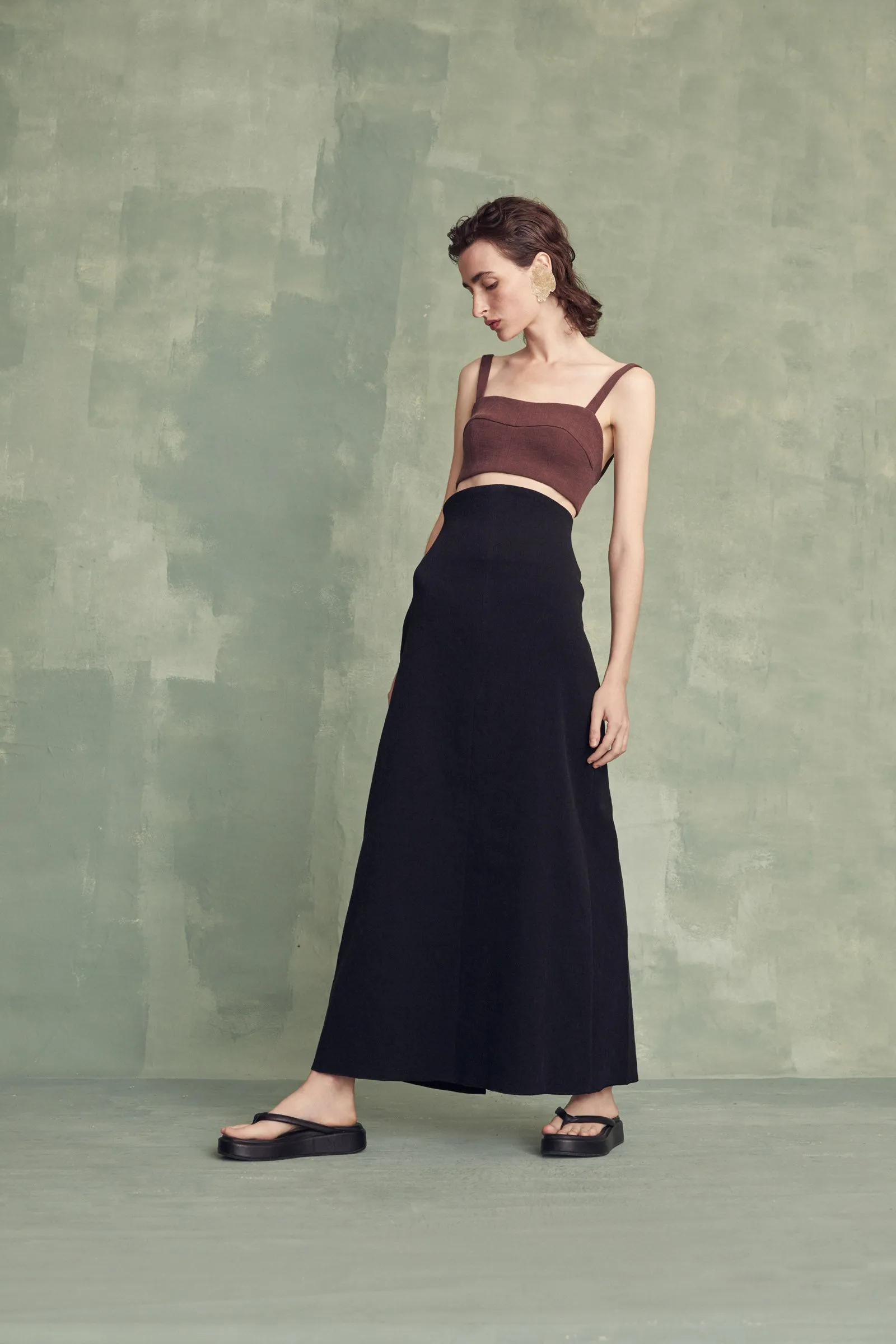 Geisha, black platform flip flops