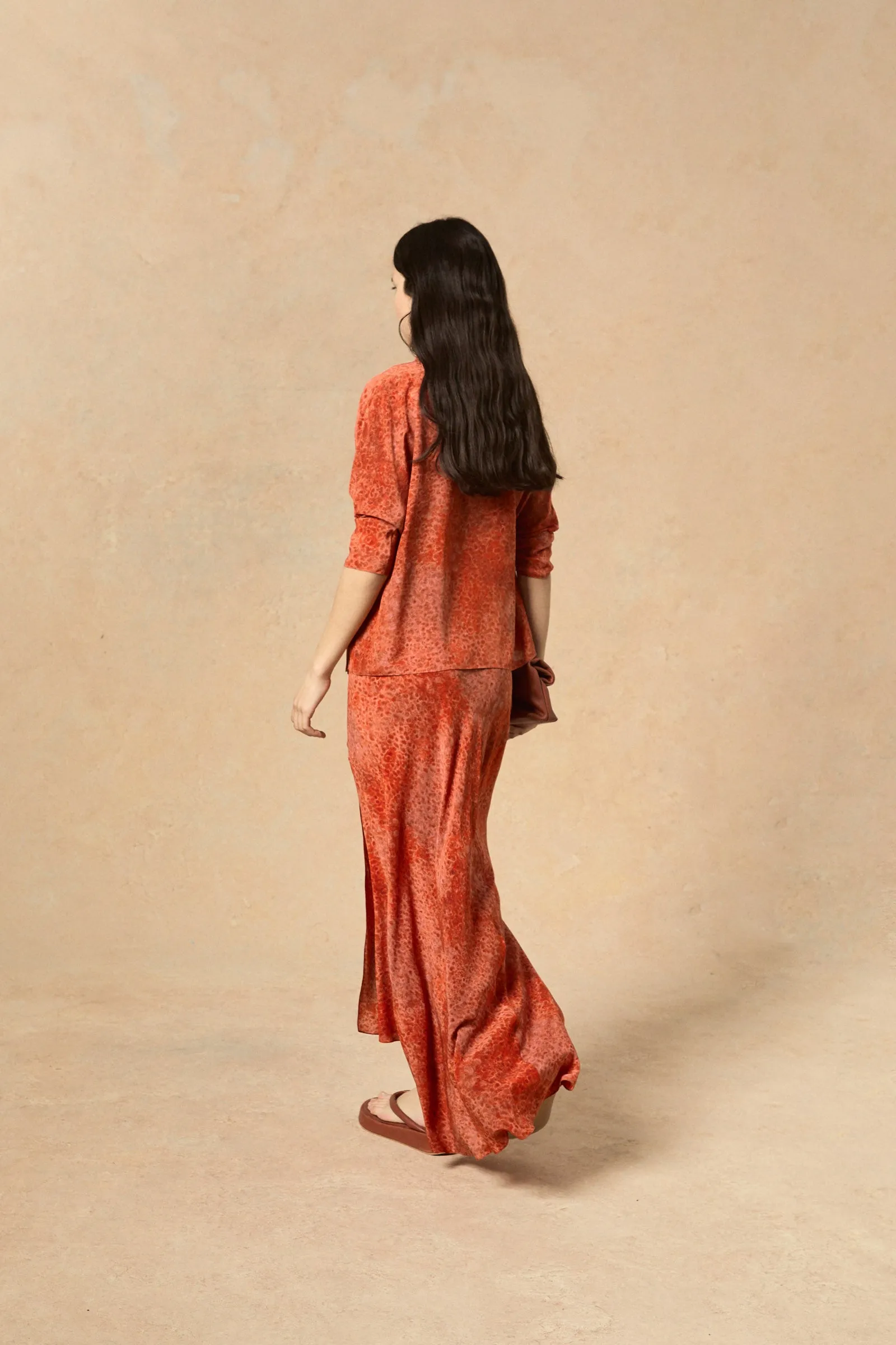 Geisha, clay leather platform flip flops
