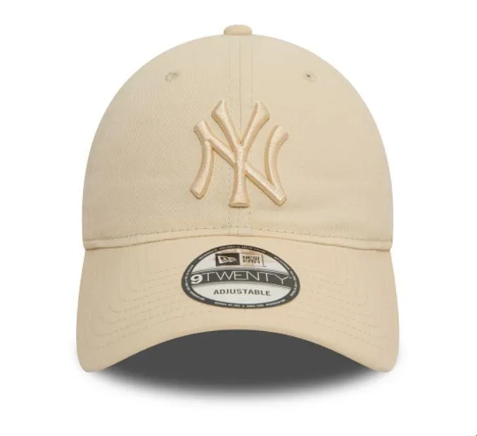 Gorra New Era ESS 9Twenty NY Yankees Beige