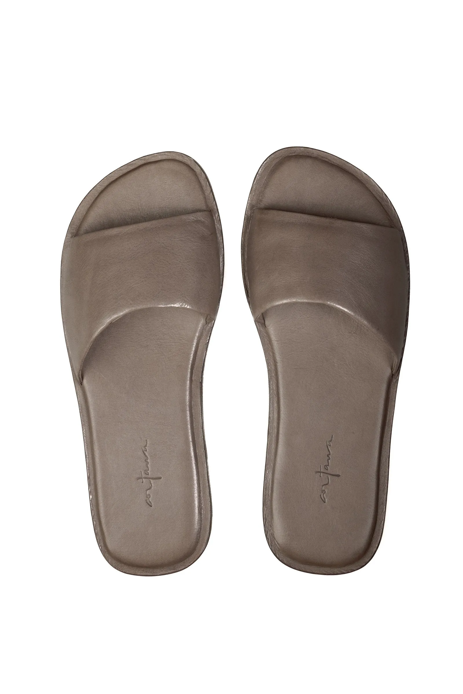 Heidi, dark gray flip flops
