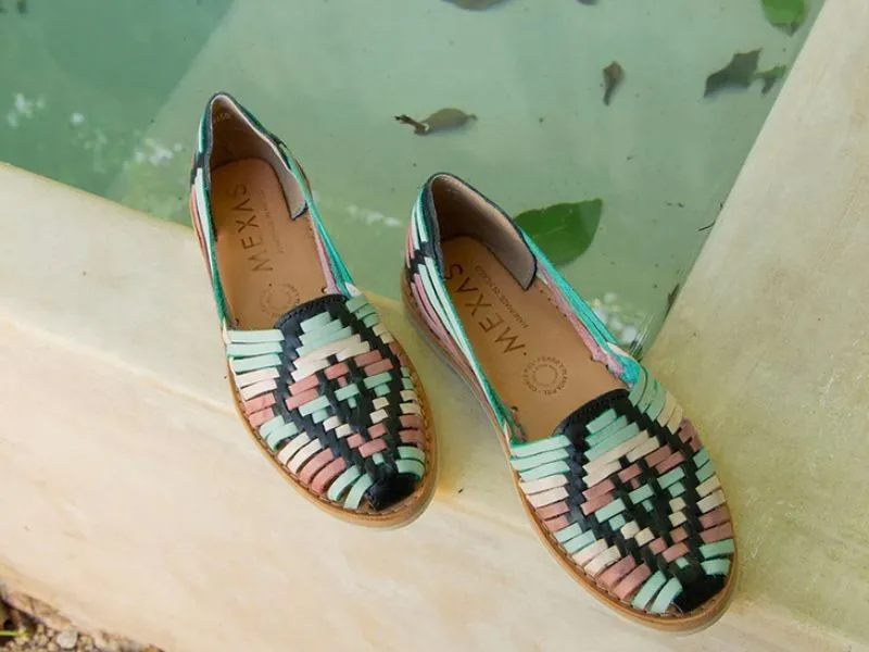 HUARACHES DE PIEL CATRINA MEXAS EN COLOR AZUL