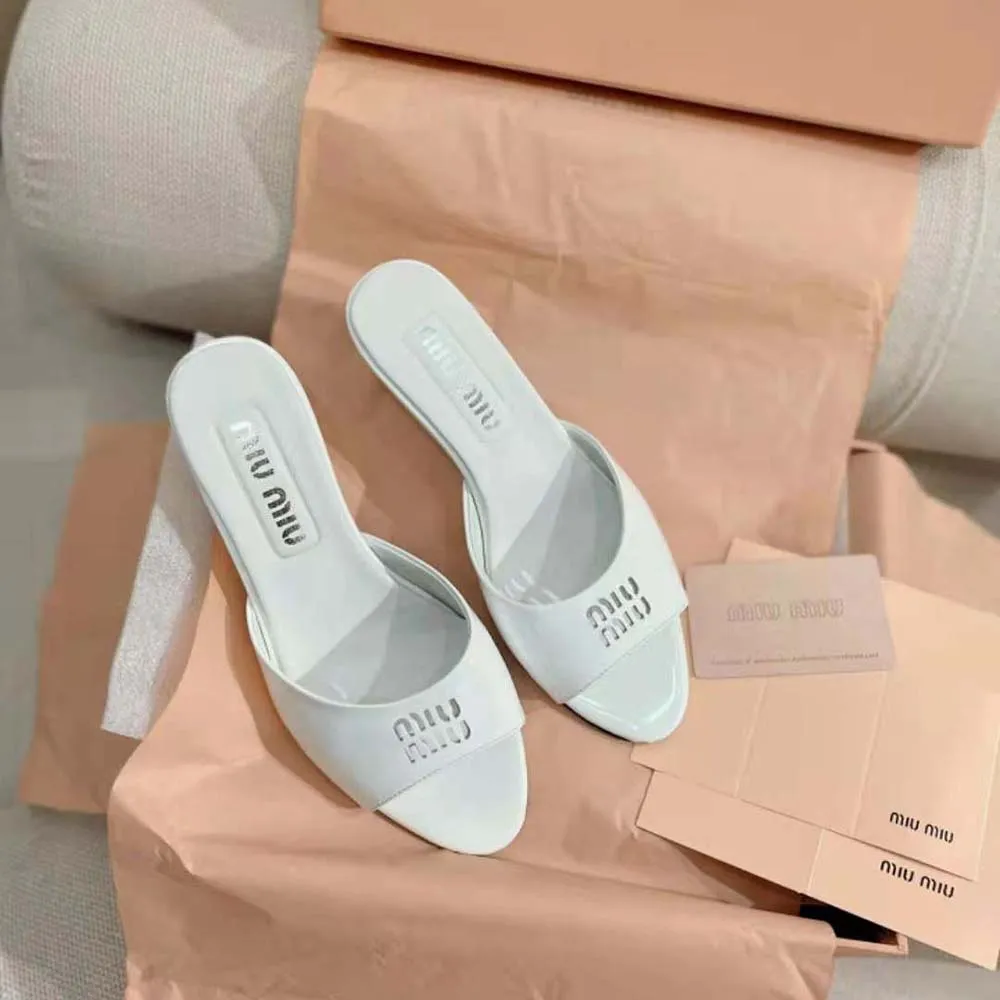 MIU MIU SANDALIAS MUJER CHAROL CON TACóN 45 MMBLANCO