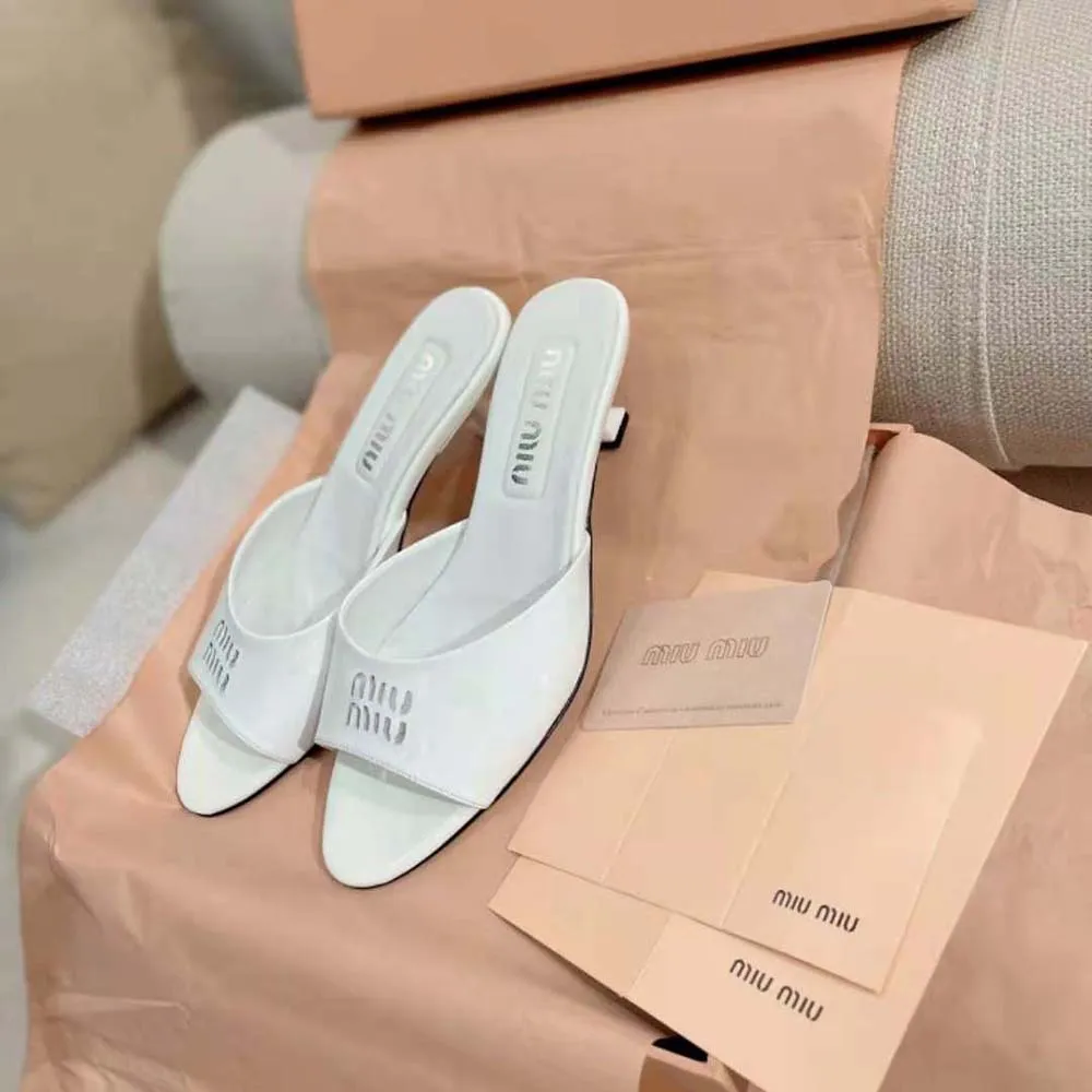 MIU MIU SANDALIAS MUJER CHAROL CON TACóN 45 MMBLANCO