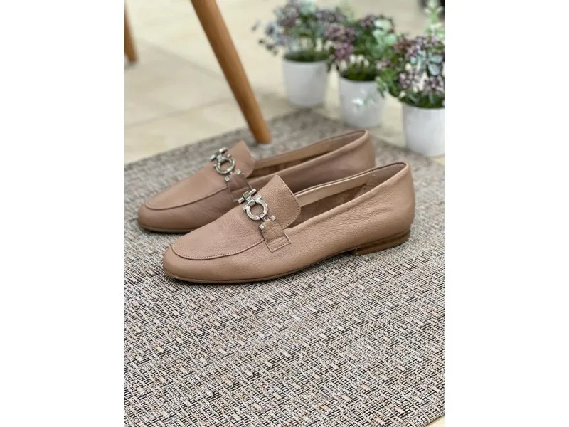 MOCASÍN DE PIEL 3775 CALZADOS ROLDAN EN COLOR CAMEL O HIELO