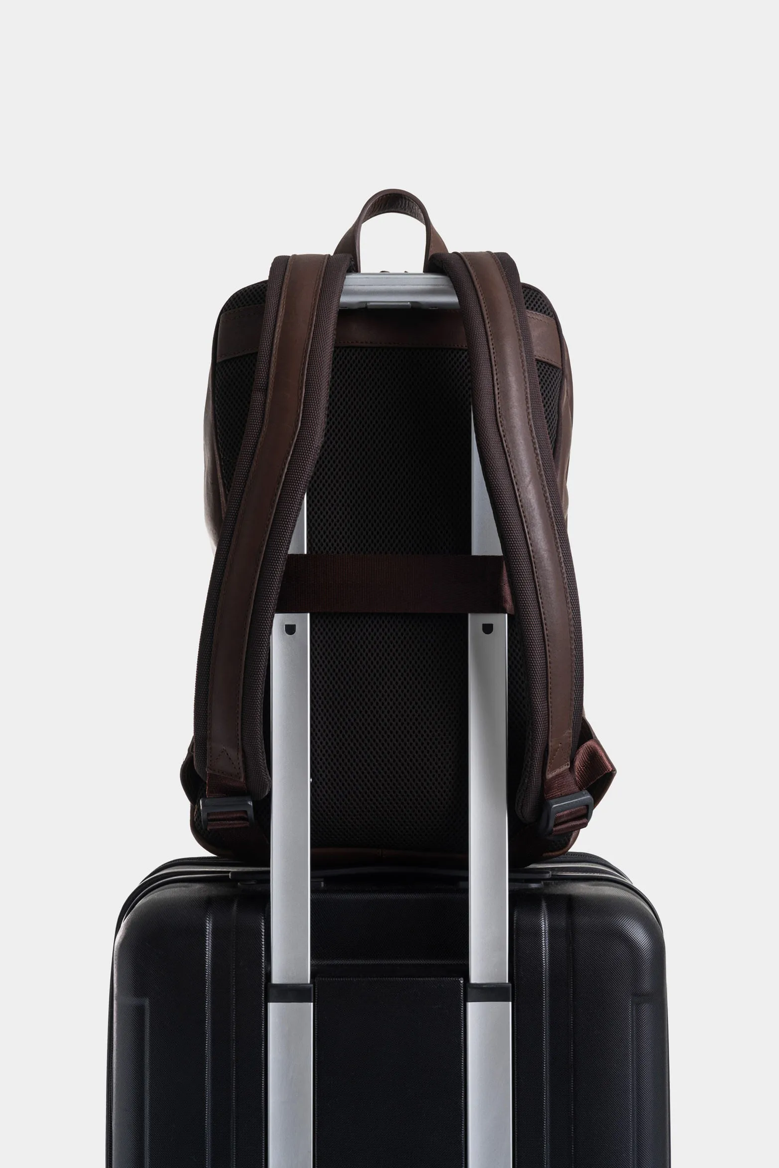 Morral Karioka de cuero para hombre casual