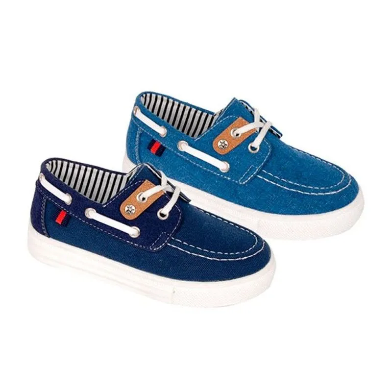 Nautico niño de lona con cordones