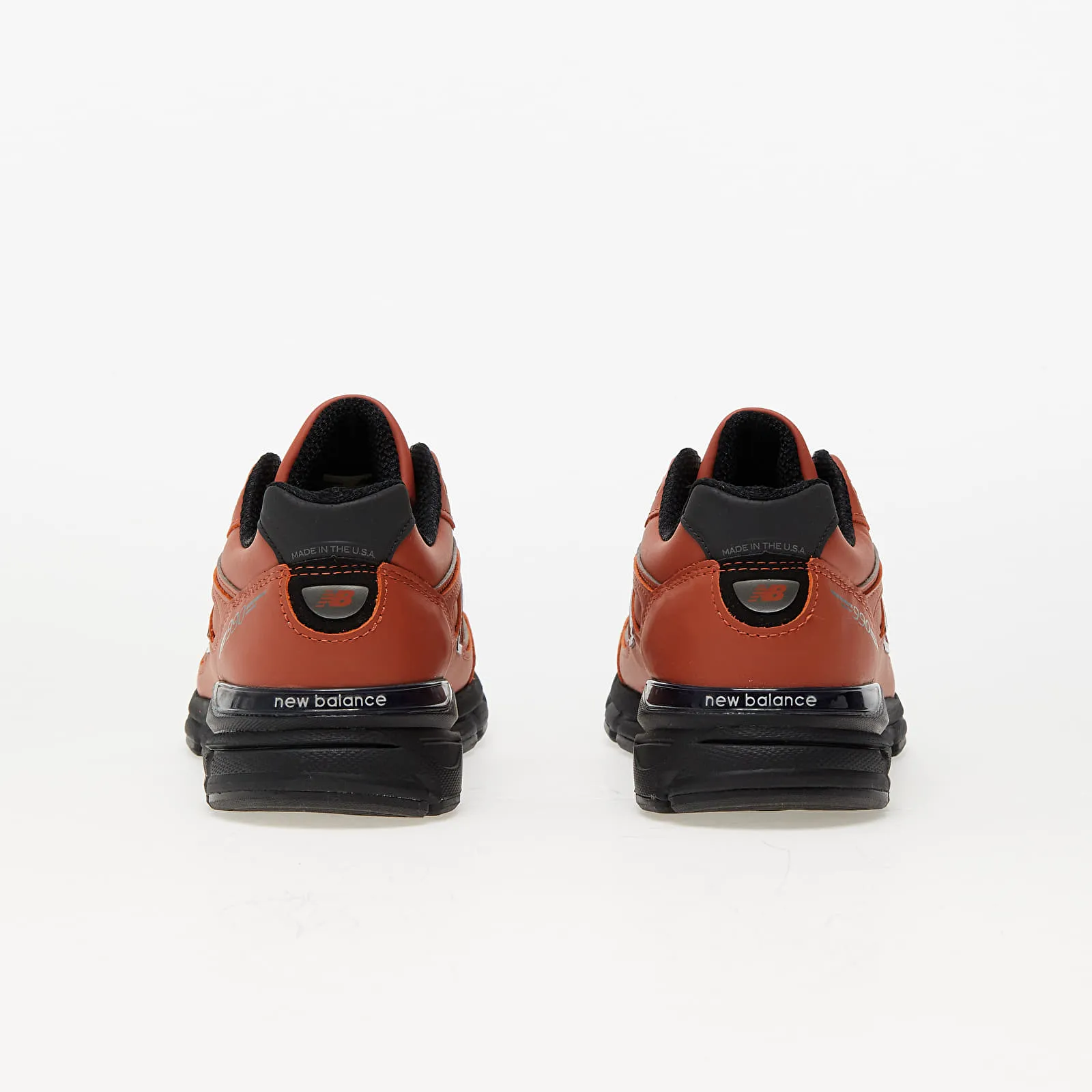 New Balance x Teddy Santis 990 V4 Made in USA