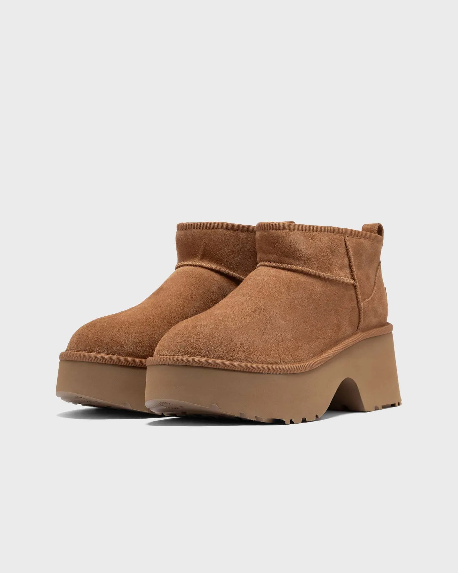 UGG Classic Ultra Mini New Heights Booos