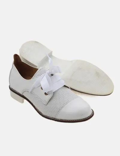 VEXED Zapato oxford blanco detalle lazo