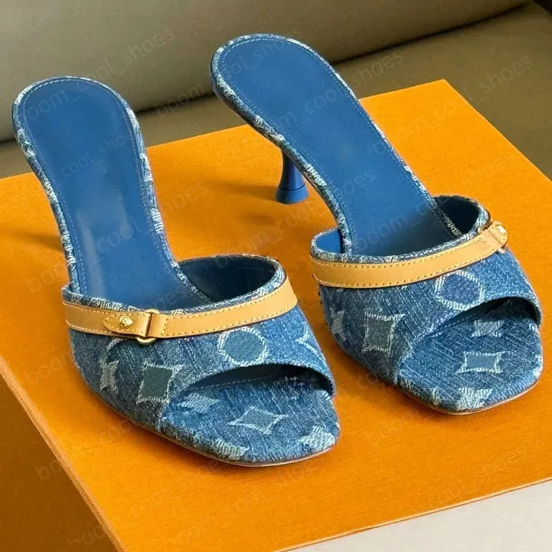 WOMEN REVIVAL MULE DESIGNER BLUE DENIM SANDALS BORDED STILETTO TACONES DE TACONES DE TACONES DE CUERO FLIPFLOPS SANDAL MULA SAN