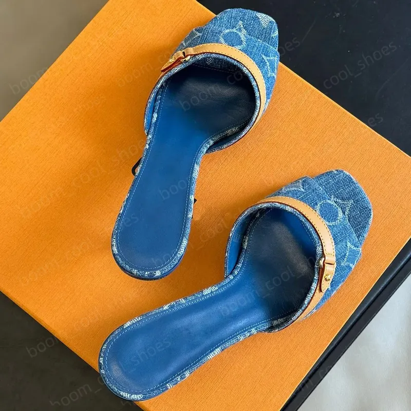 WOMEN REVIVAL MULE DESIGNER BLUE DENIM SANDALS BORDED STILETTO TACONES DE TACONES DE TACONES DE CUERO FLIPFLOPS SANDAL MULA SAN