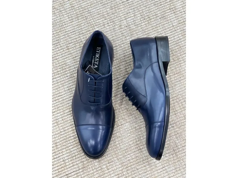 ZAPATO DE PIEL PARA VESTIR 9800 TUBOLARI EN COLOR AZUL