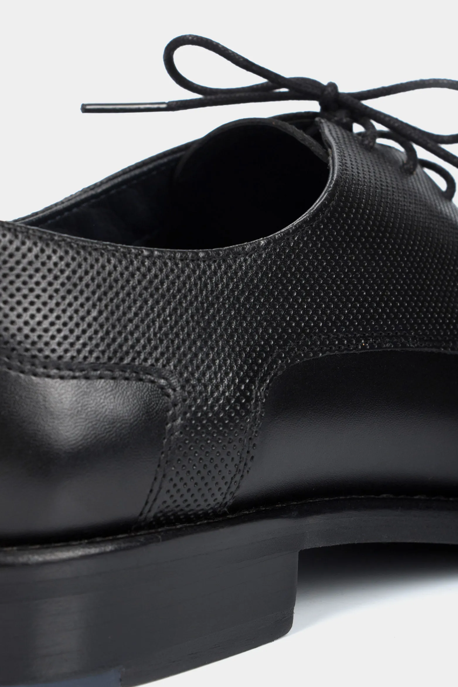 Zapatos cordón formal Humanista de cuero para hombre liso Negro
