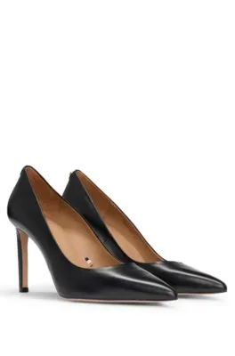 Zapatos de salón de piel con tacón alto y puntera afilada
