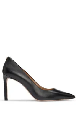 Zapatos de salón de piel con tacón alto y puntera afilada